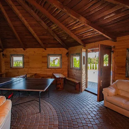 Villa Red Rose
