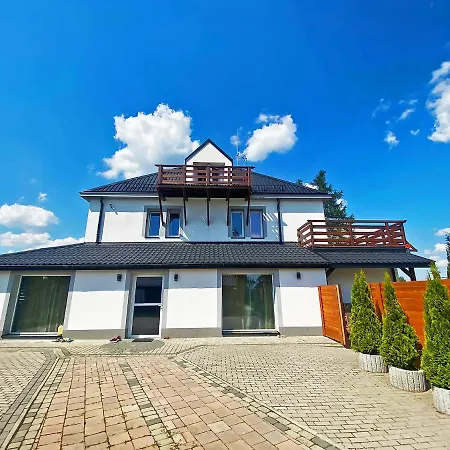 לינה וארוחת בוקר Villa Red Rose *
